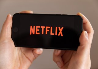 Netflix čelí miliardové žalobě. Ženu údajně poškodil seriál. A není první
