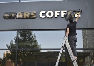 Řetězec Starbucks po exitu společnosti z Ruska se přejmenoval na Stars Coffee