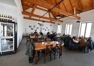 Hospody a restaurace za pět let podražily o polovinu