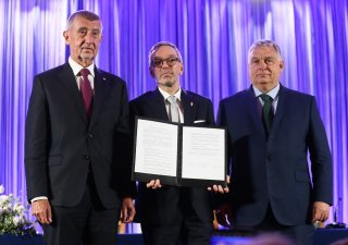 Šéf ANO Andrej Babiš, Herbert Kickl, vůdce Svobodné strany Rakouska (FPÖ) a maďarský premiér a předseda Fideszu Viktor Orbán