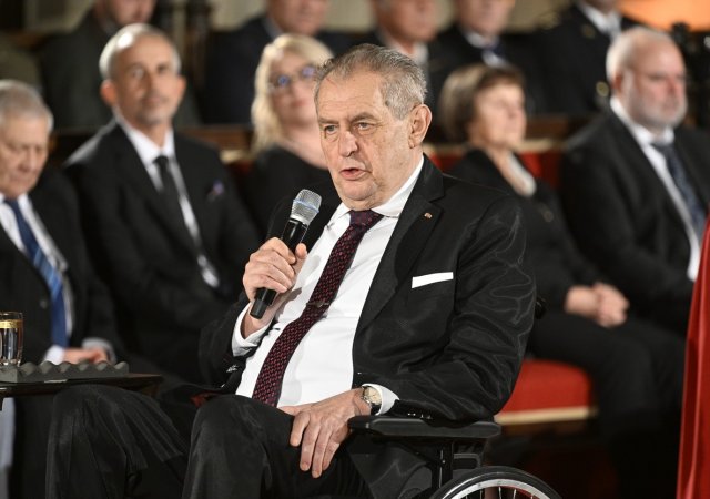 Prezident České republiky Miloš Zeman udělil vyznámenání