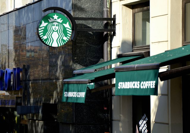 Starbucks v Praze na Václavském náměstí