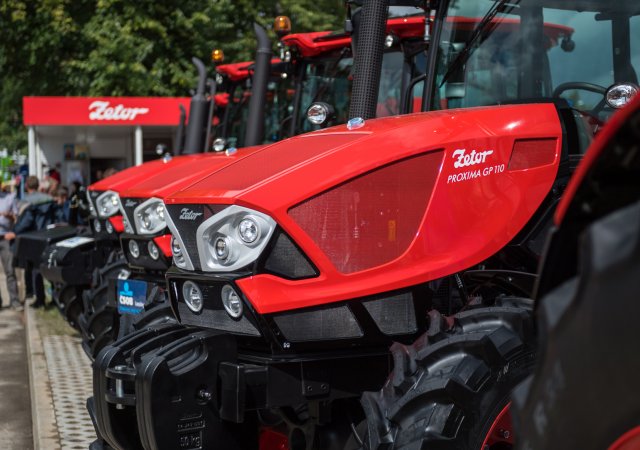 traktor Zetor