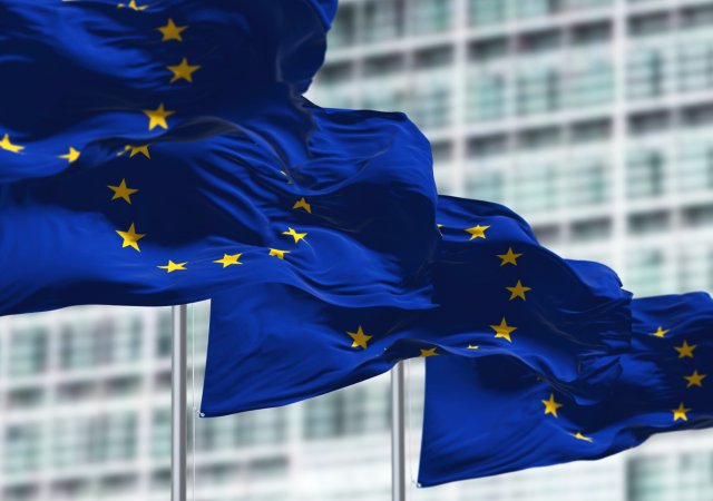 Vzdálenost mezi USA a EU roste. Tím hůř pro starý kontinent