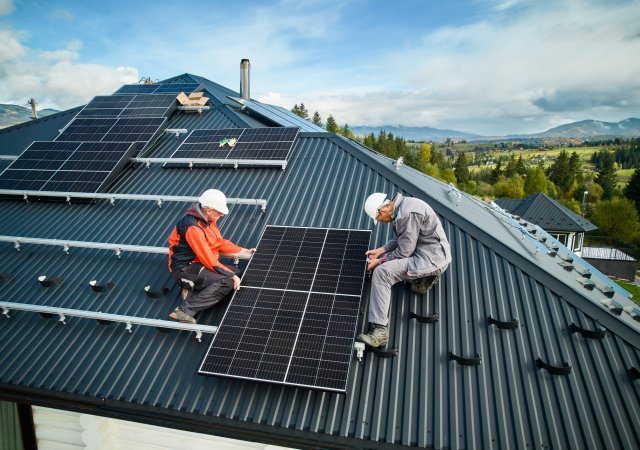 Ekologové, ekonomové, kutilové – ti všichni chtějí sluneční elektrárnu, ukazuje český výzkum