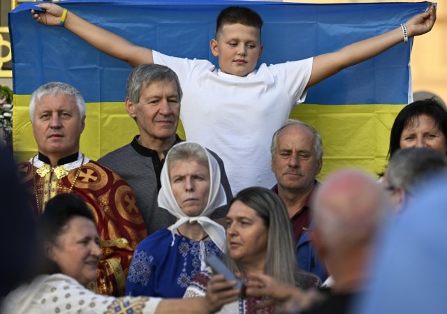 Češi v rámci V4 nejméně podporují vstup Ukrajiny do EU