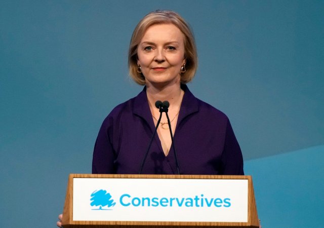 Novou premiérkou Velké Británie se stane Liz Trussová