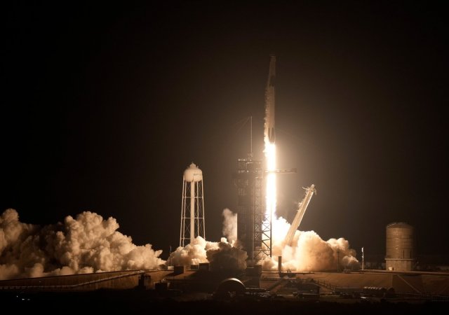 Z amerického kosmodromu 2. března 2023 odstartovala raketa Falcon 9, která má k Mezinárodní vesmírné stanici vynést čtyřčlennou posádku v lodi Crew Dragon