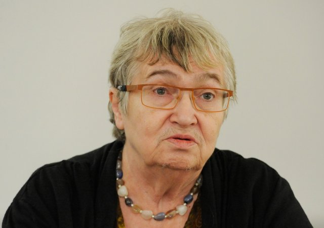Zemřela disidentka, mluvčí Charty 77 a novinářka Petruška Šustrová