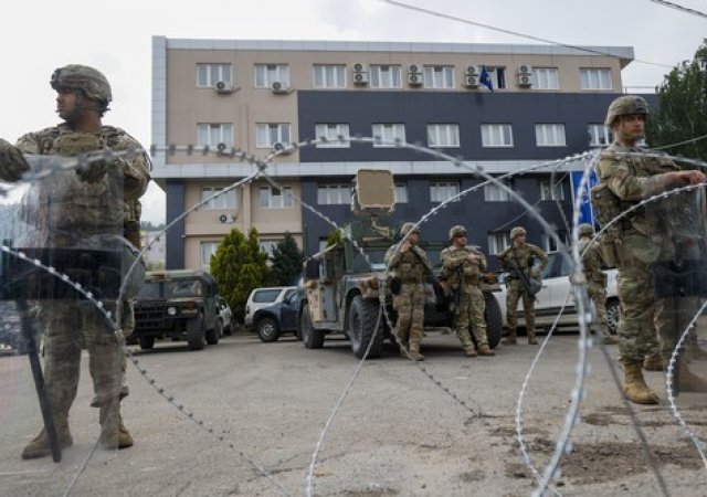 Srbsko obnovuje vojenskou službu