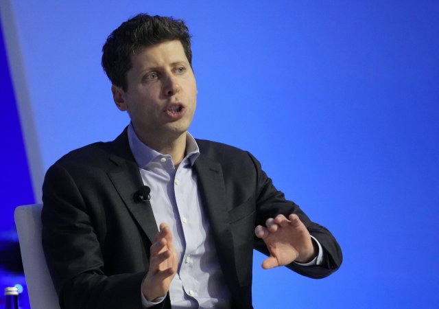 Sam Altman se vrací do čela OpenAI, obmění se správní rada, která hlasovala za jeho odvolání