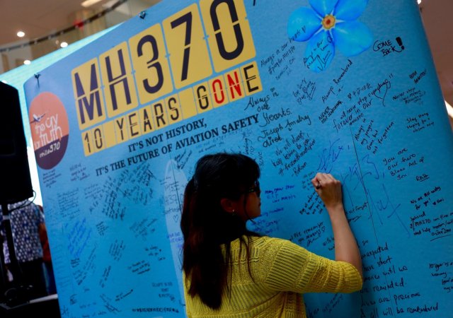 Malaysia Airlines MH370: Malajsie obnoví pátrání po letadle