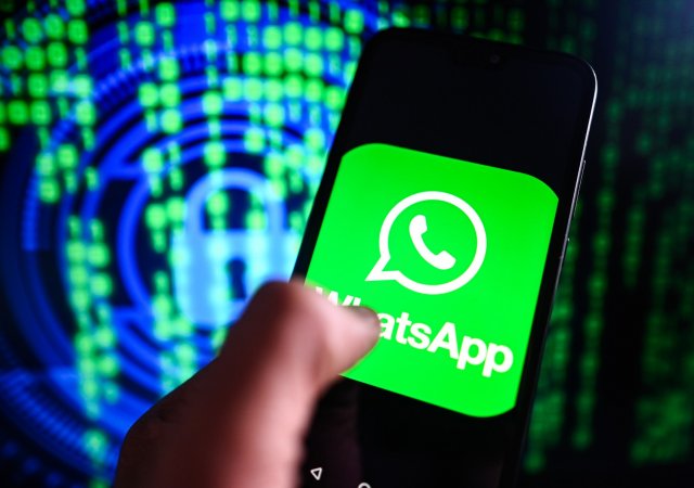 Apple v Číně smazal z App Store aplikace WhatsApp i Threads
