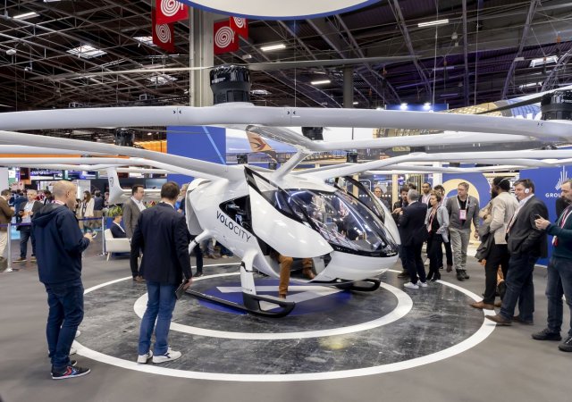 Francie povolila zřízení heliportu pro létající taxíky na Seině