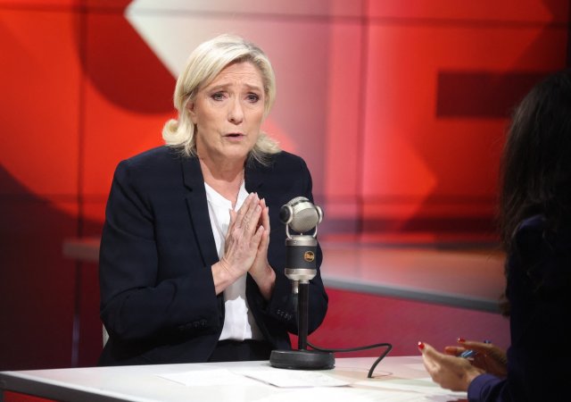 Le Penová podle odhadů nesestaví vládní většinu