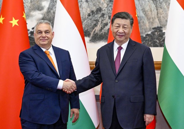 Maďarský premiér Viktor Orbán a čínský prezident Si Ťin-pching