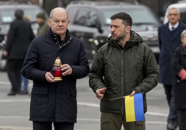 Německý kancléř Olaf Scholz a ukrajinský prezident Volodymyr Zelenskyj