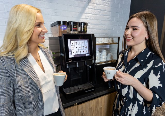 Z recepčních baristé: Na skvělou kávu ve firemním prostředí se snadno zvyká