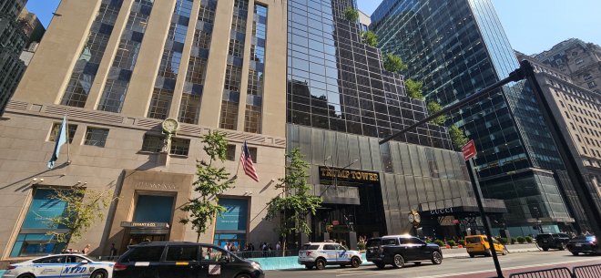 Trump Tower na slavné Páté Avenue v New Yorku.