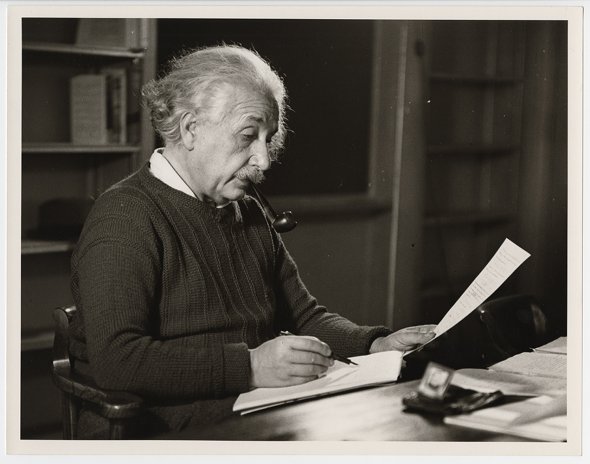 Einsteinův dopis Rooseveltovi o atomové bombě jde do dražby