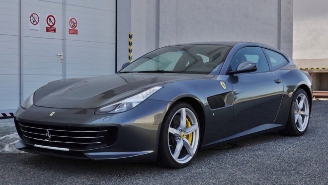 Ferrari GTC4Lusso