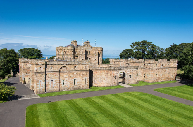 Seton Castle ve Skotsku je na prodej za osm milionů liber
