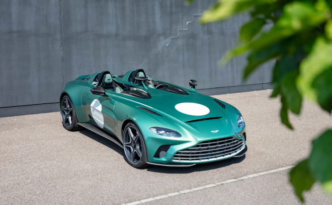 Aston Martin V12 Speedster