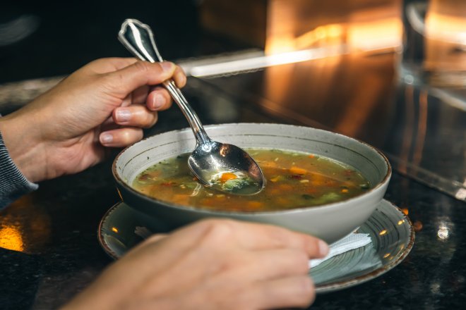 Cizinci vystavili účet tuzemské gastronomii. Nejhorším pokrmem je chlebová polévka