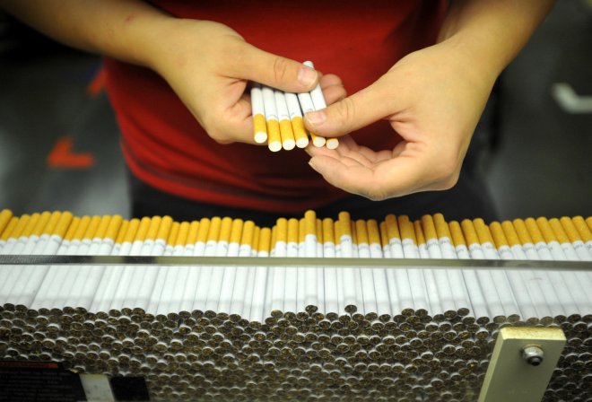 Cigarety jsou out. Výrobce Marlboro zavře dvě továrny v Německu