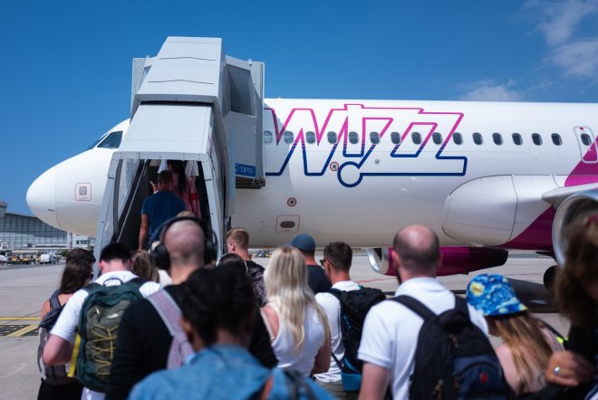 Wizz Air nabízí neomezené létání na rok za necelých 13 tisíc. Má ale i další podmínky