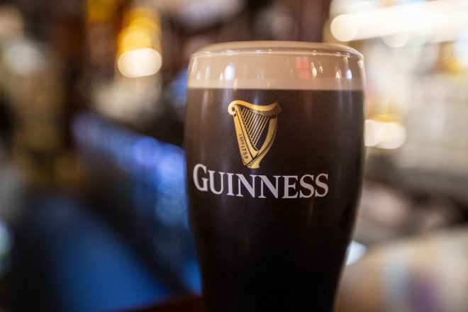 Tmavé pivo značky Guinness ve Velké Británii zažívá renesanci