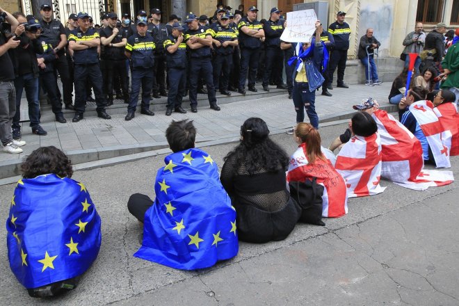 Gruzínský parlament přehlasoval prezidentské veto zákona o zahraničním vlivu