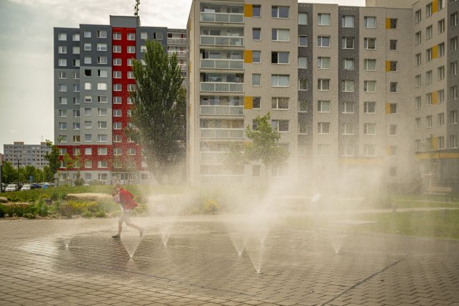 Polemika: Komunista neuměl dobře nic, ani stavět byty, píše Roman Češka