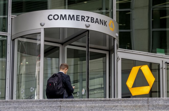 Commerzbank zvažuje, že zruší tisíce pracovních míst