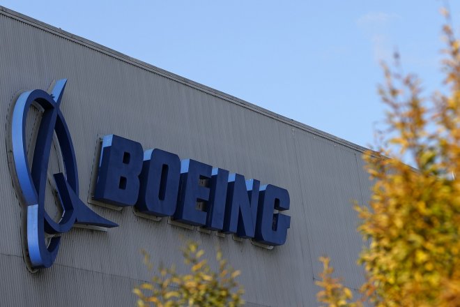 Boeing zahájil prodej akcií za 19 miliard dolarů