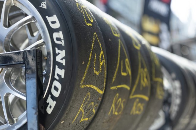 Výrobce pneumatik Goodyear prodá značku Dunlop Japoncům