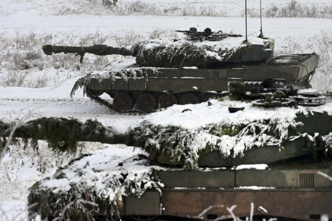 Česká armáda na Doupově poprvé testuje nové tanky Leopard 2A4