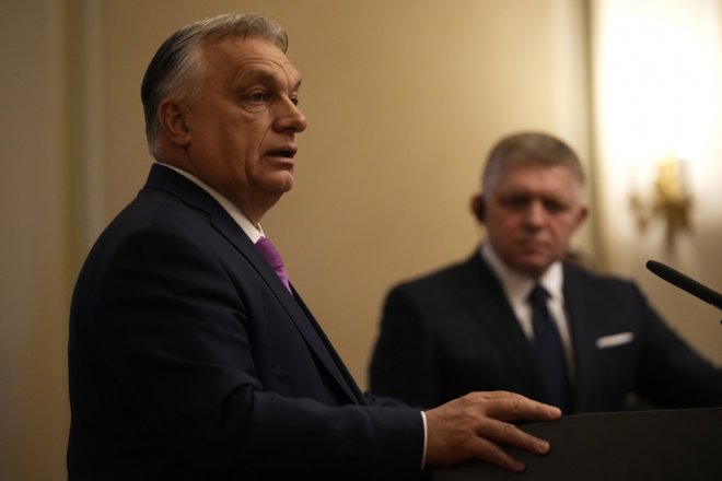 Maďarský premiér Viktor Orbán a jeho slovenský protějšek Robert Fico