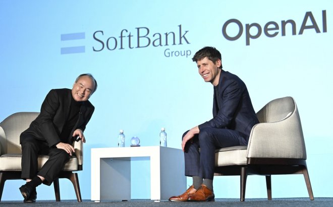 Šéf SoftBank Masajoši Son a šéf OpenAI Sam Altman