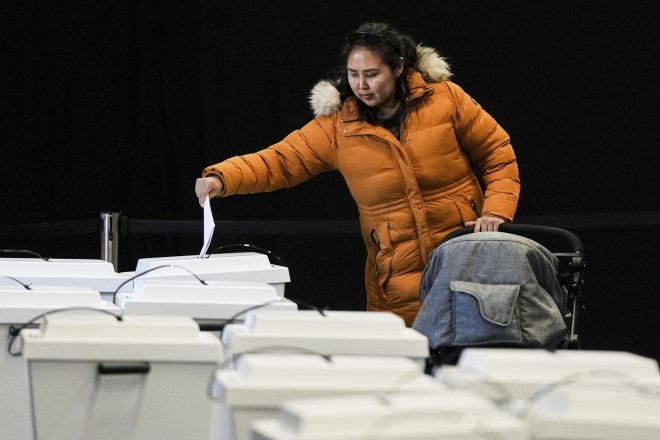 Karel Pučelík: Gróňané, držte se od Trumpa dál. Cesta k nezávislosti vede přes Kodaň