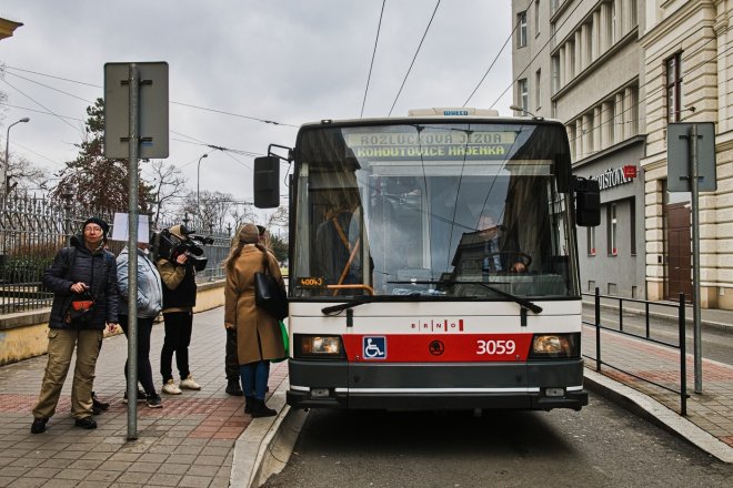 Nadšenci se v Brně loučili s trolejbusy Škoda 21Tr, symbolem modernizace MHD