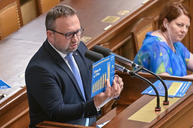 Vláda schválila růst penzí, průměrný starobní důchod se zvedne nad 21 tisíc