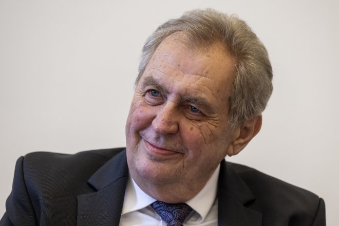 Ekonomický zločin. Zeman i Klaus kritizovali státní rozpočet na příští rok