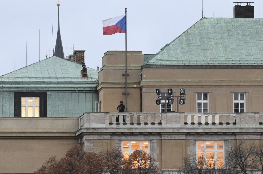 V pražské filozofické fakultě se střílelo, na místě jsou mrtví a zranění