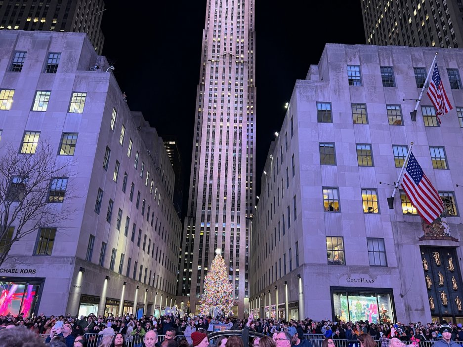 Vánoční strom na Rockefeller Center s hvězdou Swarovski