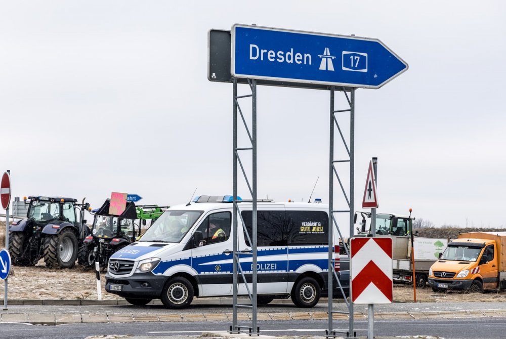 Scholz varoval před vlivem extremistů na protesty zemědělců a veřejnou debatu