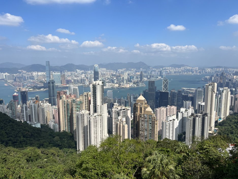 Hongkong nevzkvétá, vzdělaní obyvatelé odcházejí