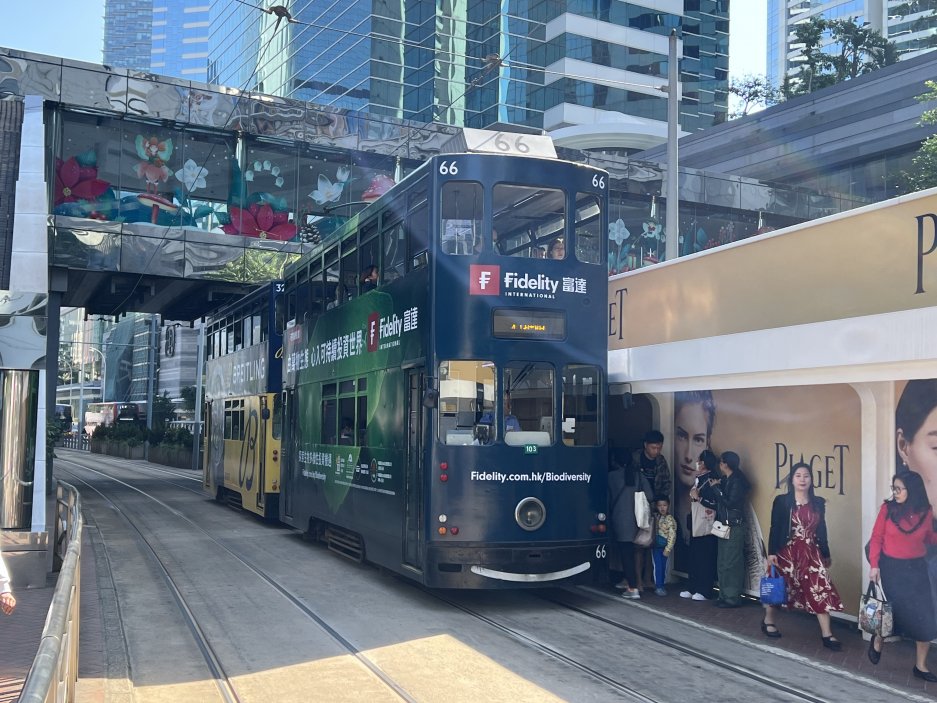 Hongkong nevzkvétá, vzdělaní obyvatelé odcházejí