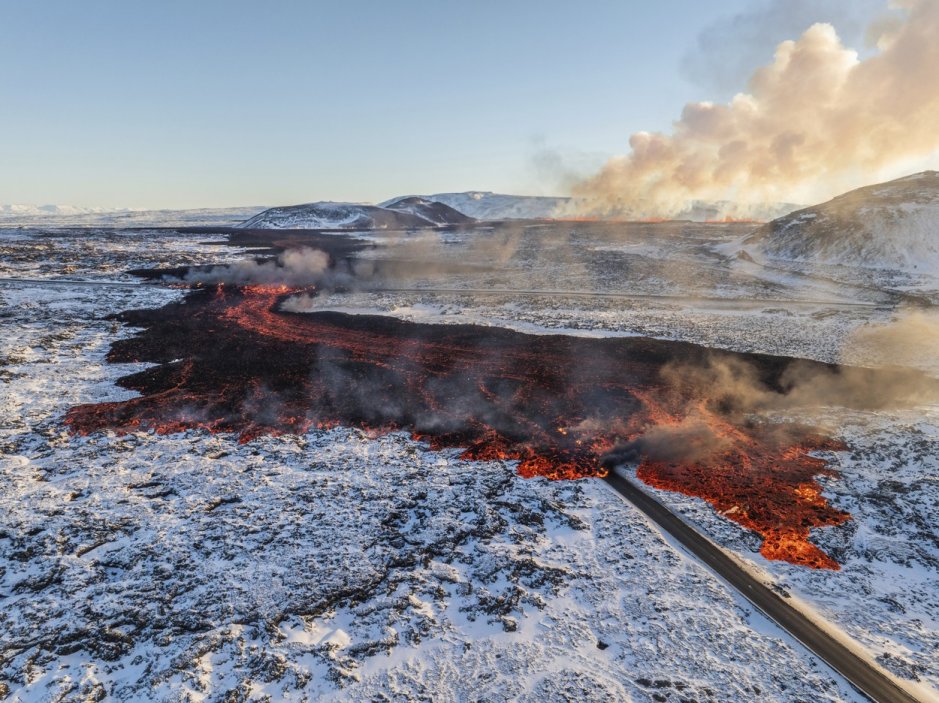 Na části Islandu po erupci stále neteče teplá voda, místy jsou i výpadky proudu