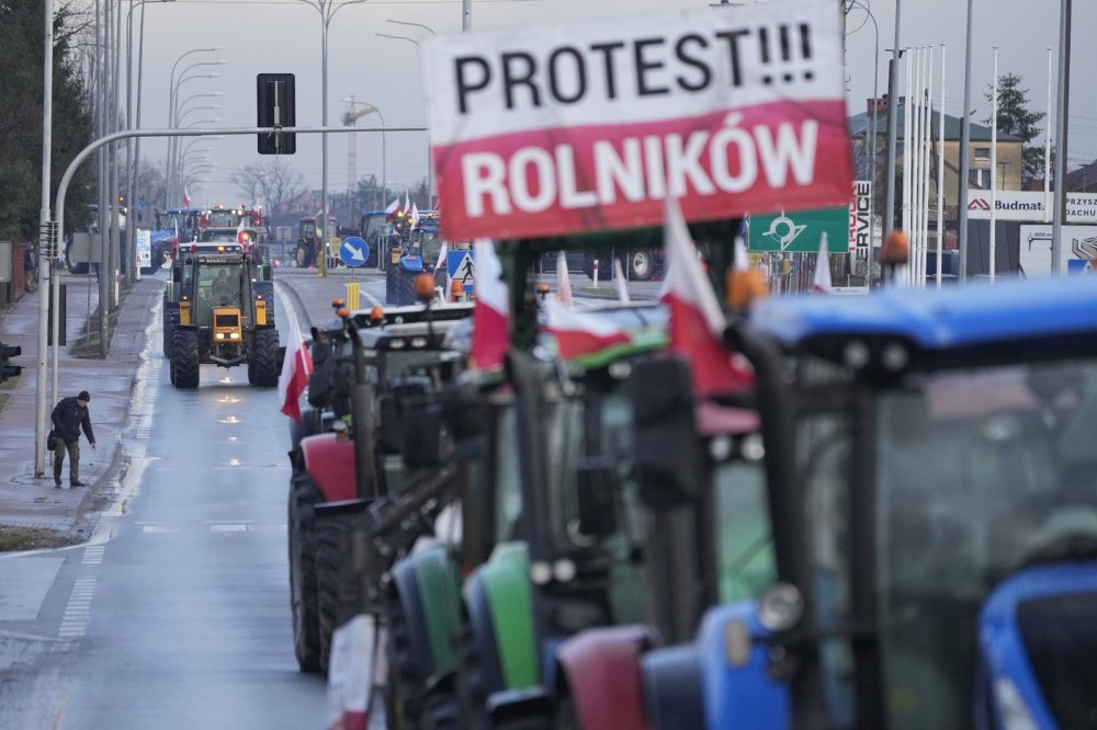 Na protest proti politice EU dnes v ČR vyjelo asi 3000 kusů zemědělské techniky